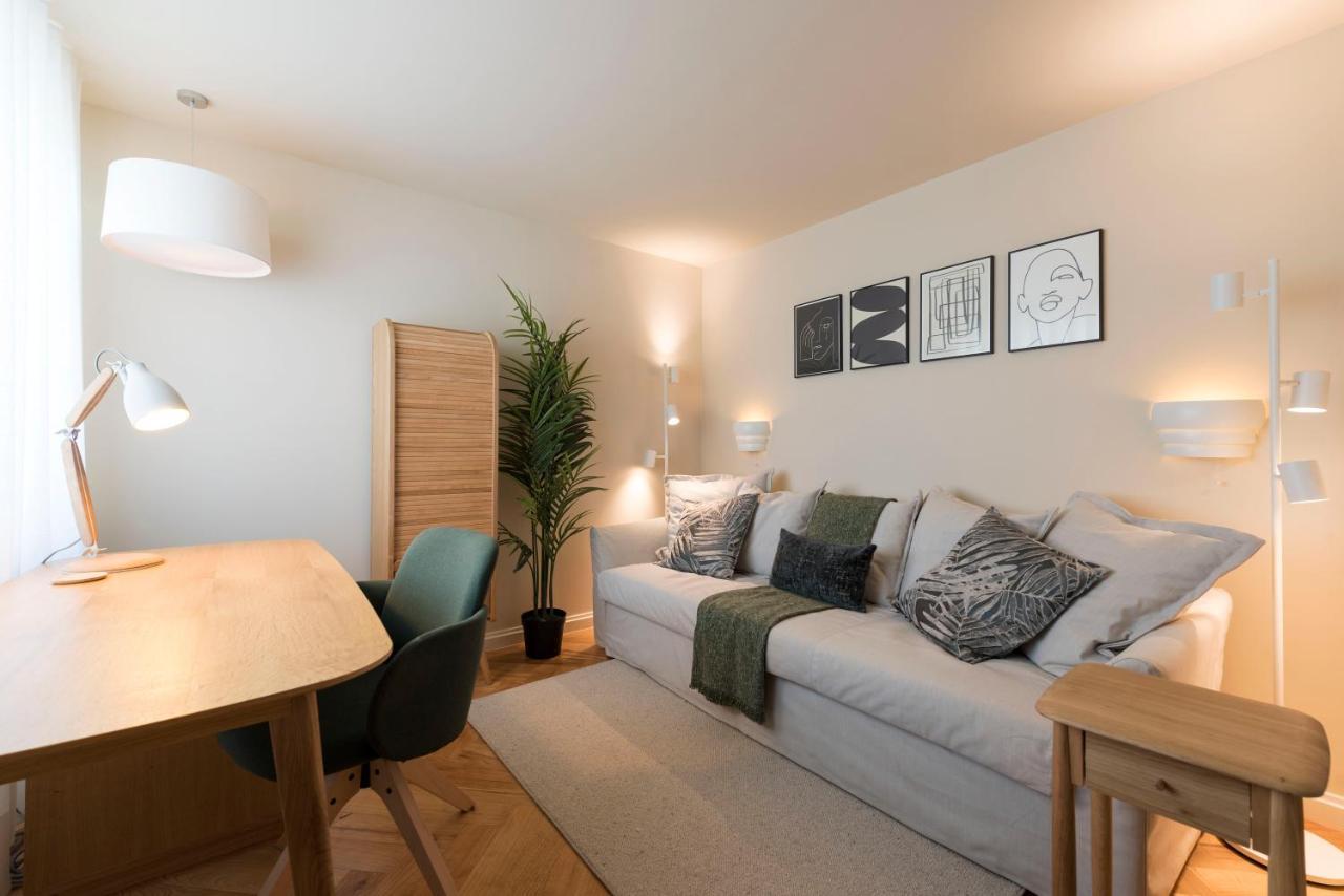 Emporium Deluxe 3Br Apartment W/ Private Parking By Lovelystay OOporto Exteriör bild