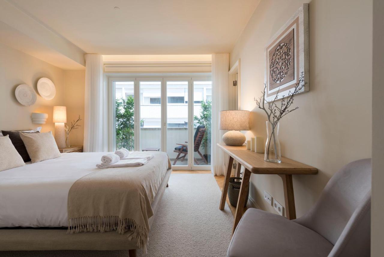 Emporium Deluxe 3Br Apartment W/ Private Parking By Lovelystay OOporto Exteriör bild