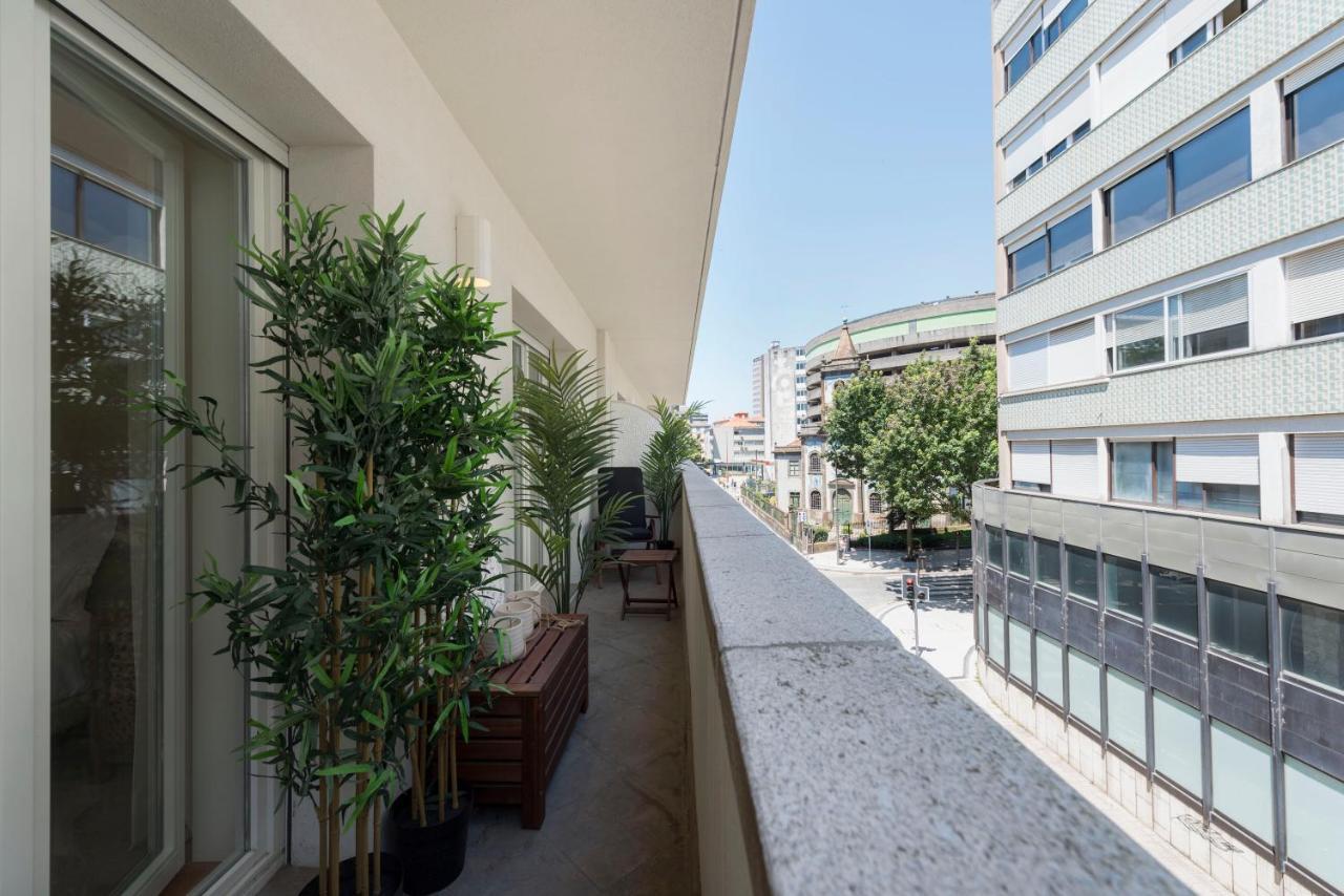 Emporium Deluxe 3Br Apartment W/ Private Parking By Lovelystay OOporto Exteriör bild