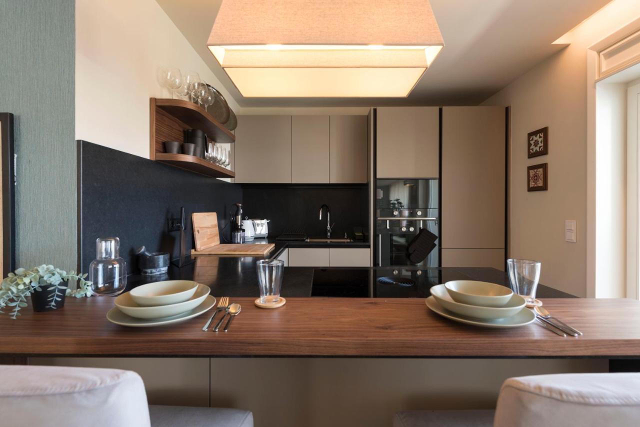 Emporium Deluxe 3Br Apartment W/ Private Parking By Lovelystay OOporto Exteriör bild