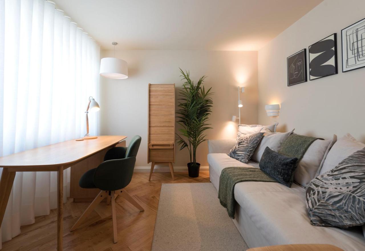 Emporium Deluxe 3Br Apartment W/ Private Parking By Lovelystay OOporto Exteriör bild