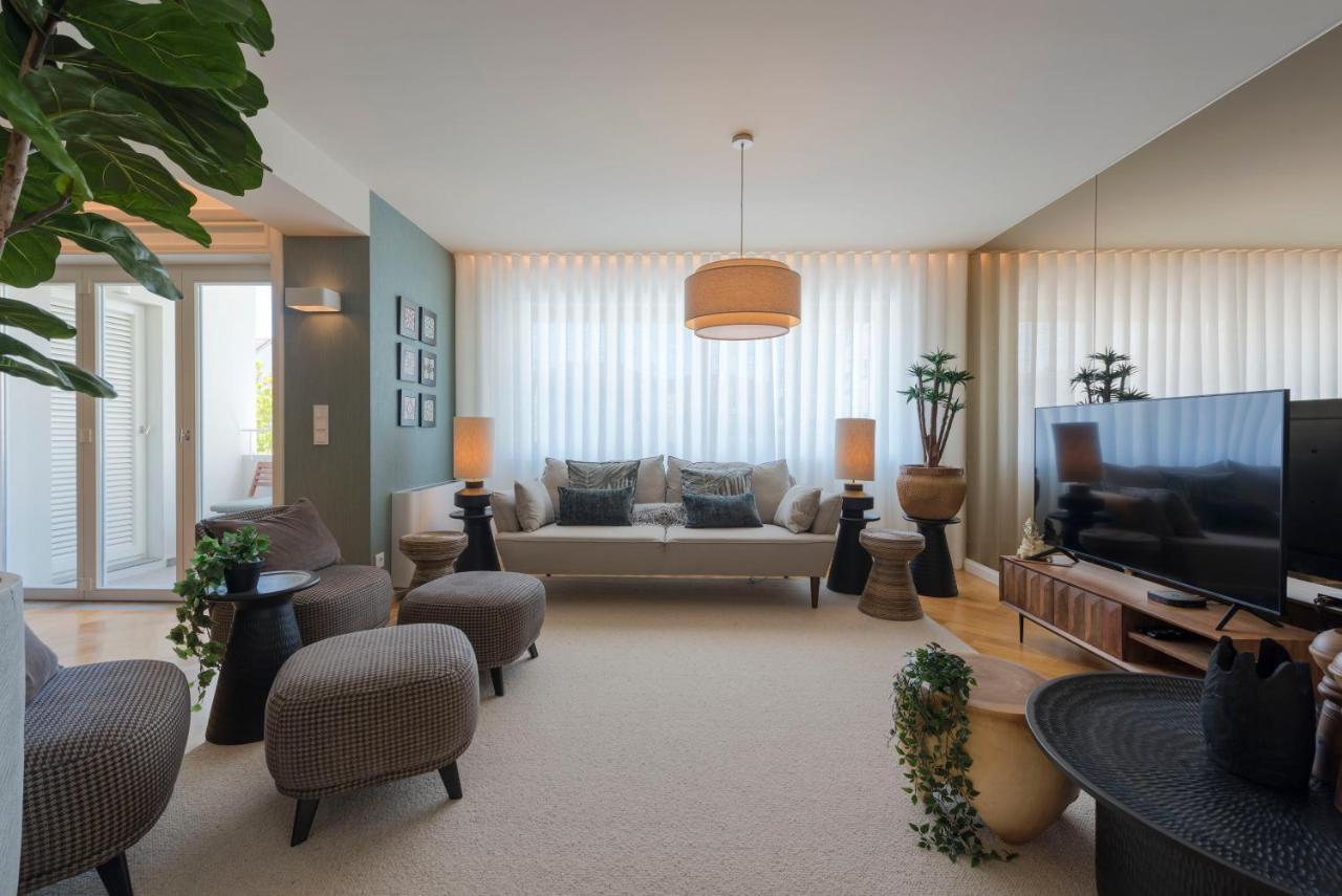 Emporium Deluxe 3Br Apartment W/ Private Parking By Lovelystay OOporto Exteriör bild