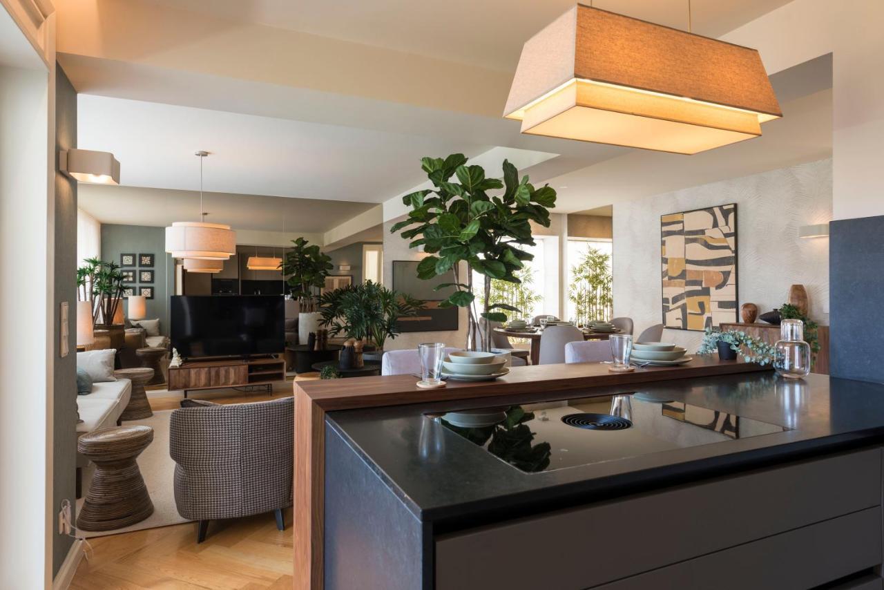 Emporium Deluxe 3Br Apartment W/ Private Parking By Lovelystay OOporto Exteriör bild